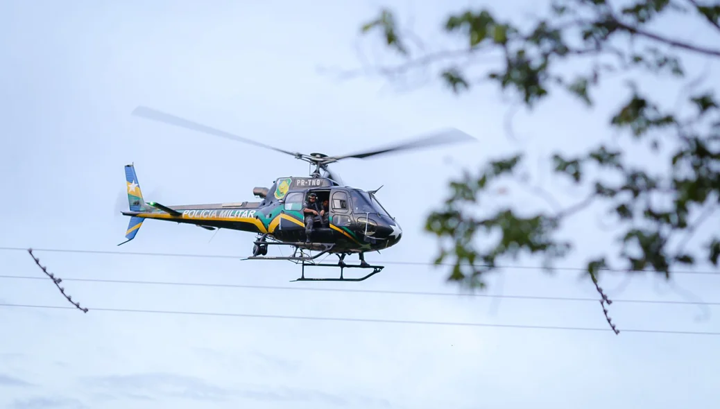 Helicópteros rondando o evento