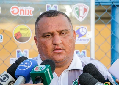 Higor César, técnico do Fluminense-PI