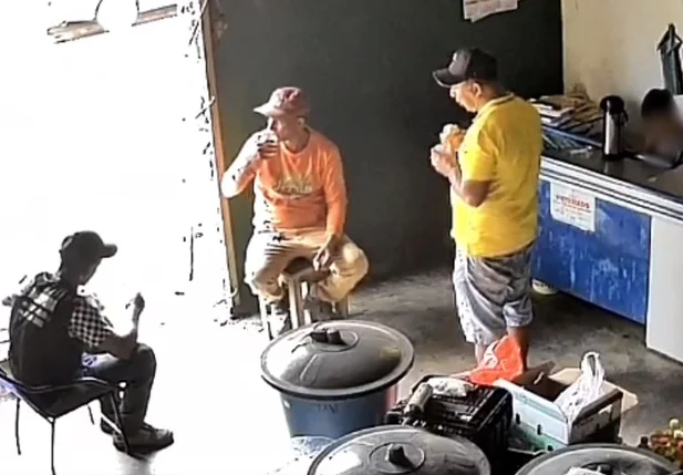 Homem foi morto e outro ficou ferido em comércio na cidade de Avelino Lopes