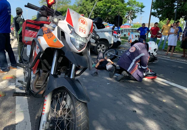 Idoso é atropelado na Avenida João XXIII
