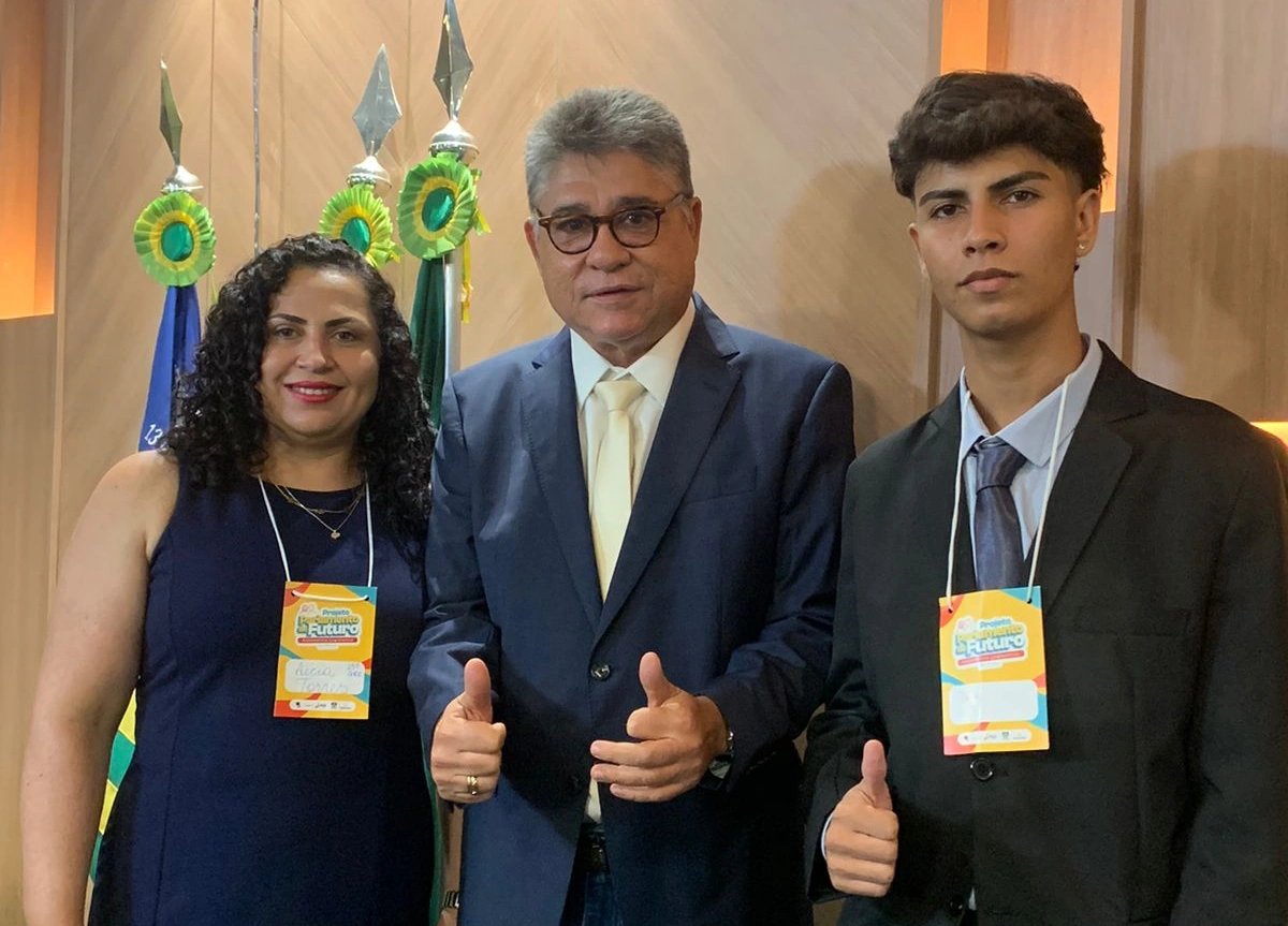 João Mádison conhece Parlamentar do Futuro representante de Corrente