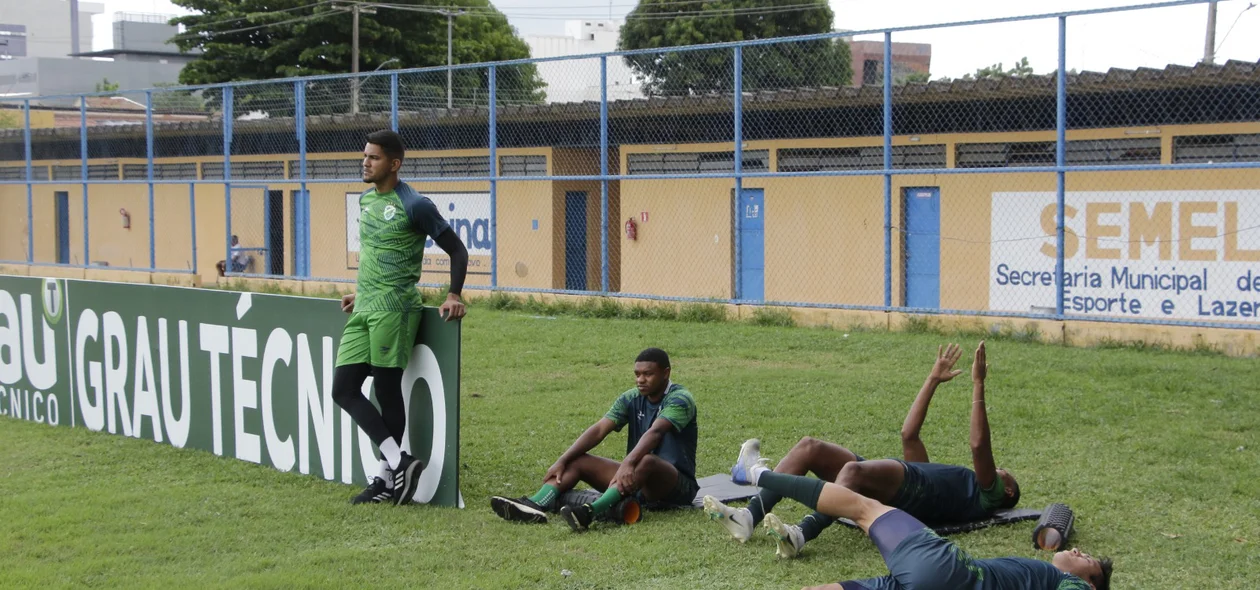 Jogadores do Altos que serão desfalques para jogo contra o Maranhão