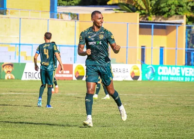 Leandro Amorim também marcou o 3º gol do Jacaré