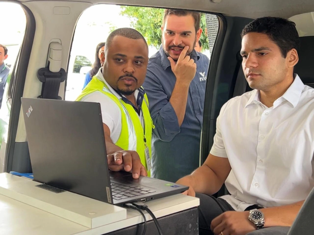 Leonardo Sobral apresenta nova ferramenta a ser utilizada nas rodovias do Piauí