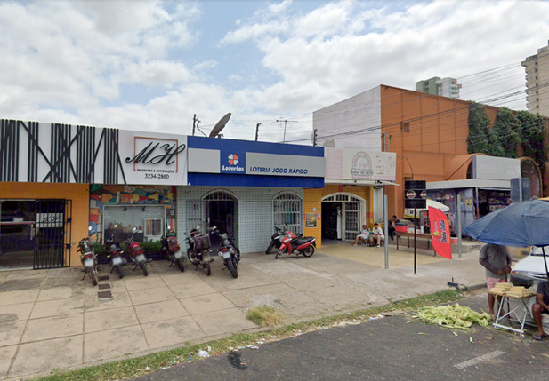 Loteria Jogo Rápido, localizada na Rua Anfrísio Lobão, bairro Jóquei, zona leste de Teresina