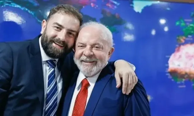 Lula com o filho