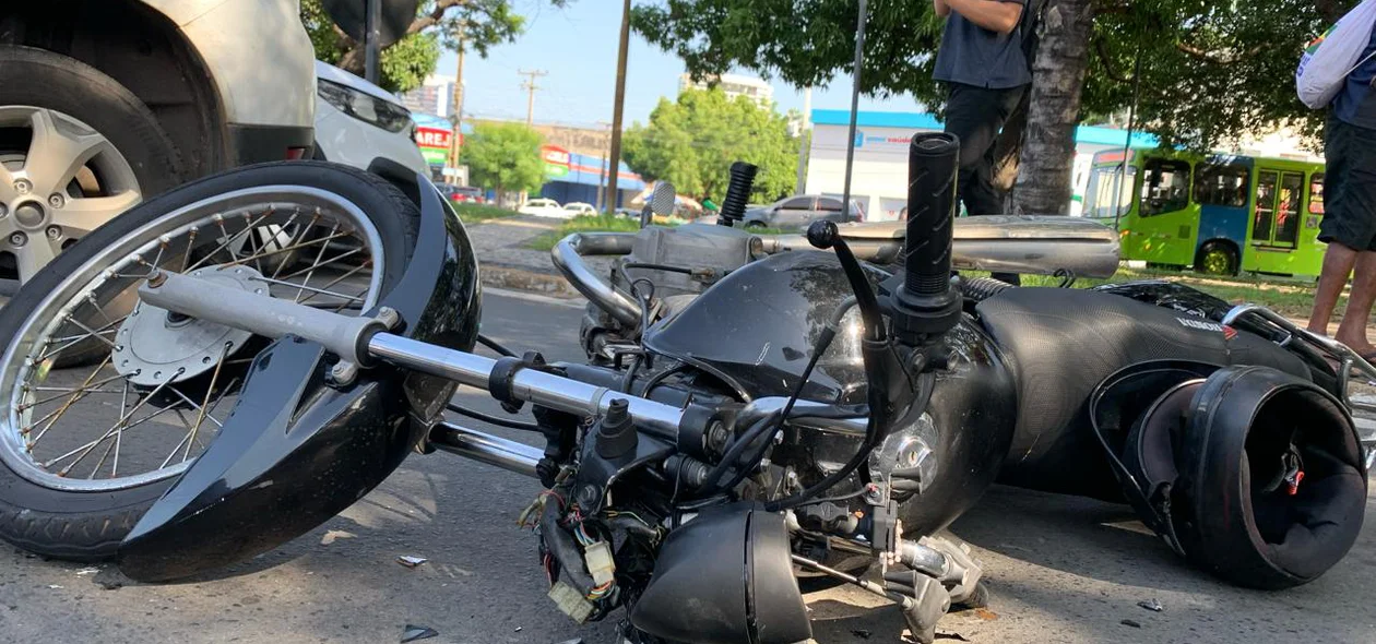 Motocicleta envolvida no atropelamento