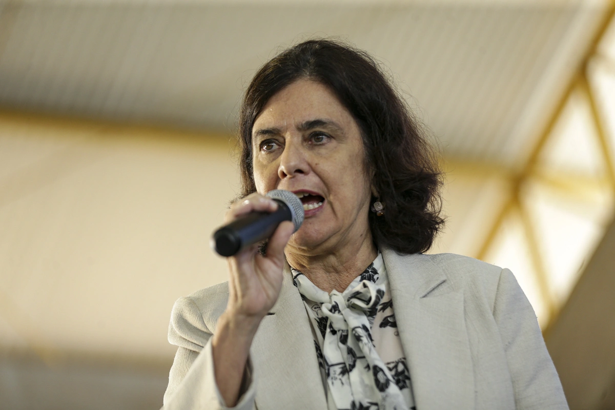 Nísia Trindade, ministra da Saúde