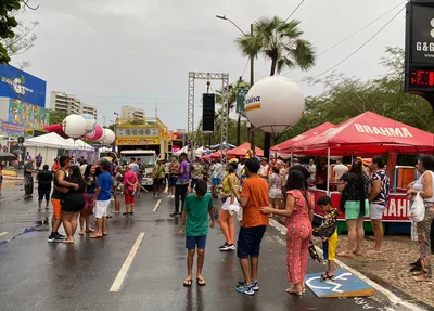 O Carnaval de 2024 iniciou com chuva em Teresina