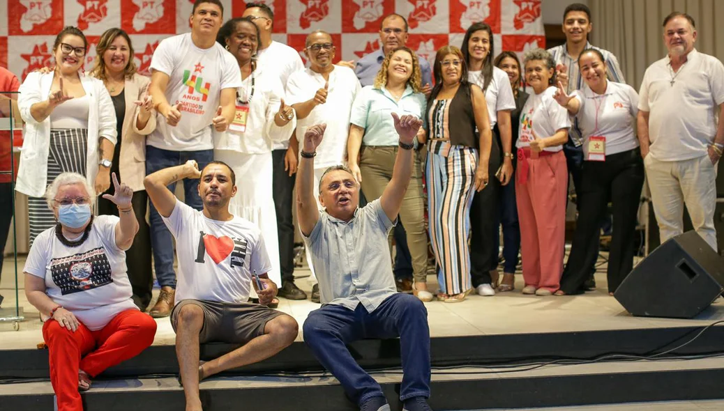 O evento foi marcado por apresentações culturais e a entrega de placas de homenagem à militantes petistas