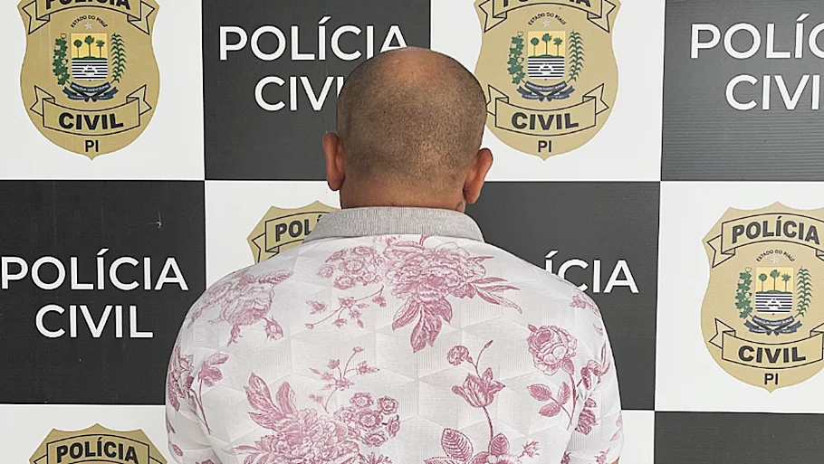 Pastor acusado de estupro é preso em Esperantina