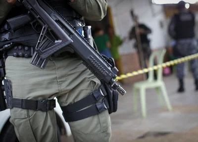 Policiais militares no local do homicídio