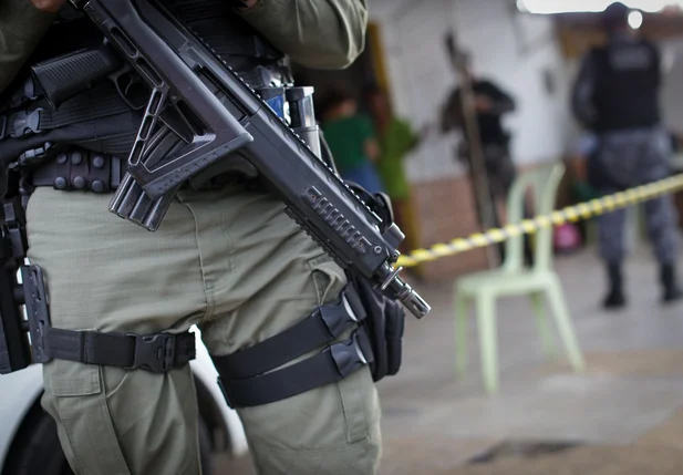 Policiais militares no local do homicídio