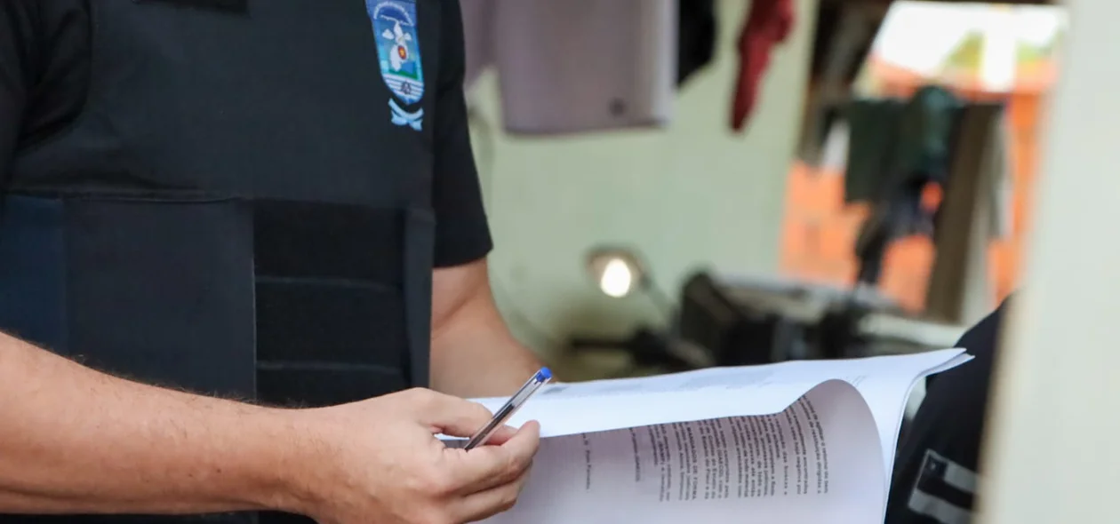 Policial na operação Volt