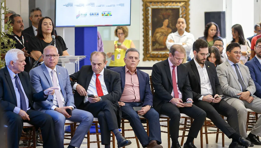 Políticos da base