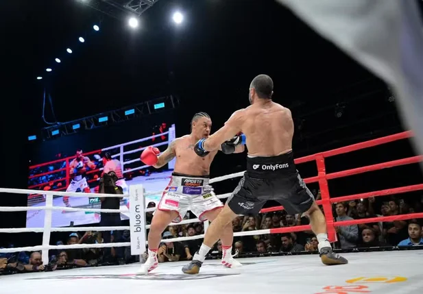 Popó atropela e vence Bambam em luta de apenas 36 segundos