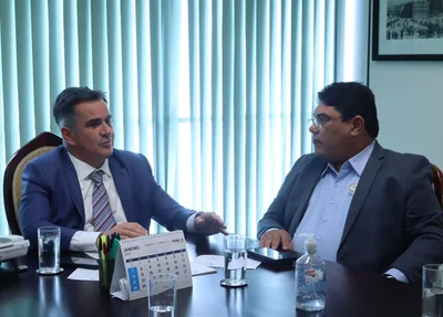 Prefeito de Altos juntamente com o senador Ciro Nogueira