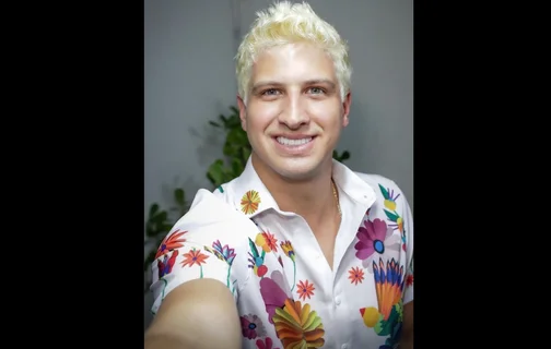 Prefeito de Recife, João Campos, platina o cabelo