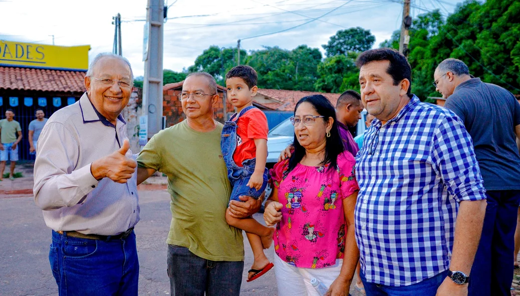 Prefeito de Teresina com a população