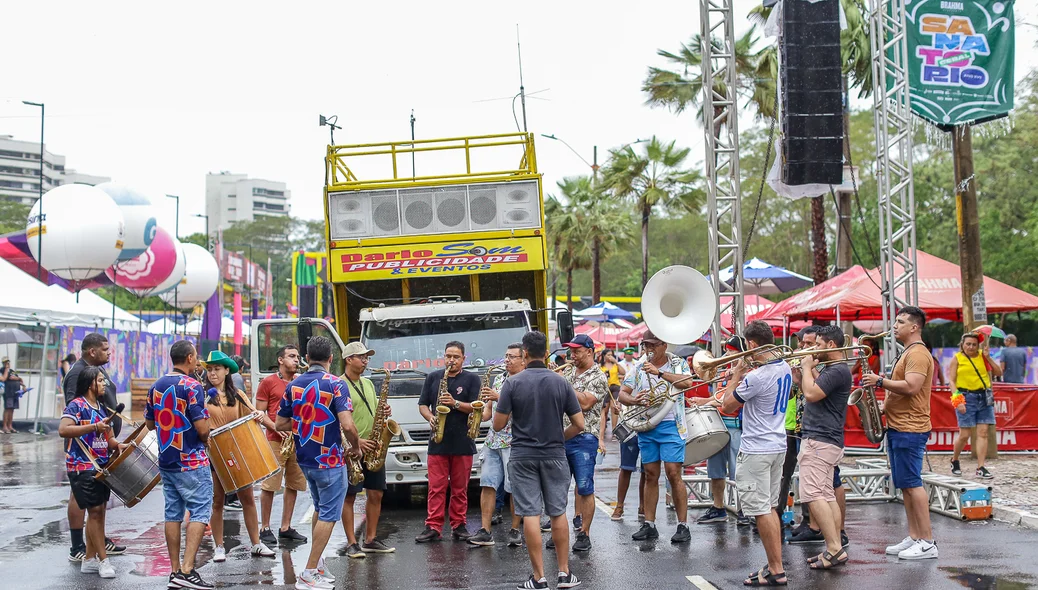 Primeiro dia do Carnaval em Teresina