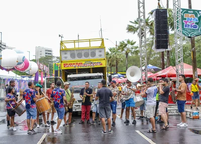 Primeiro dia do Carnaval em Teresina