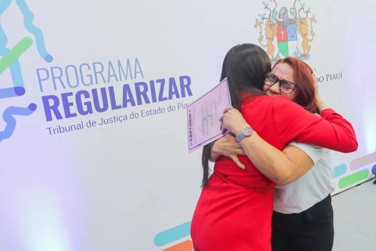 Programa Regularizar em Esperantina
