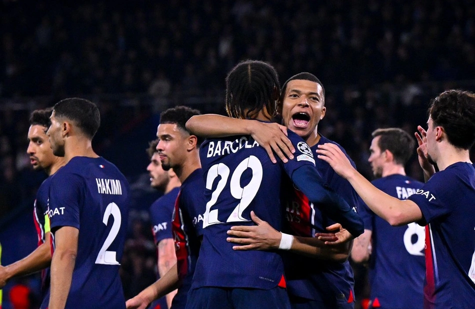 PSG vence por 2 a 0 Real Sociedad e sai na frente nas oitavas