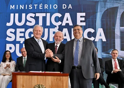 Ricardo Lewandowski, Lula e Flávio Dino