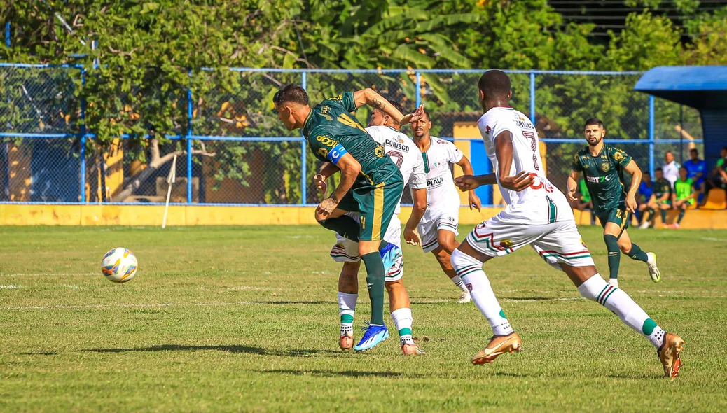 River e Fluminense-PI jogaram na tarde deste domingo