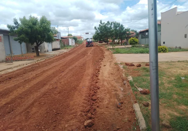 Rodovia que liga a cidade de Valença a Lagoa do Sítio está sendo totalmente recuperada