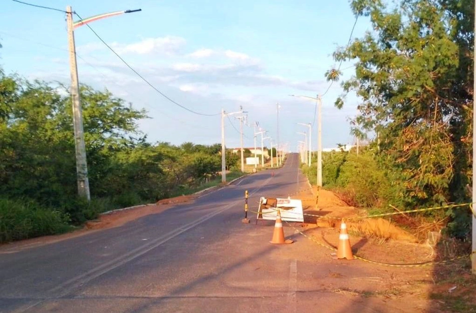 Serviços na PI-143