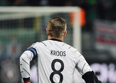 Toni Kroos retorna à seleção alemã