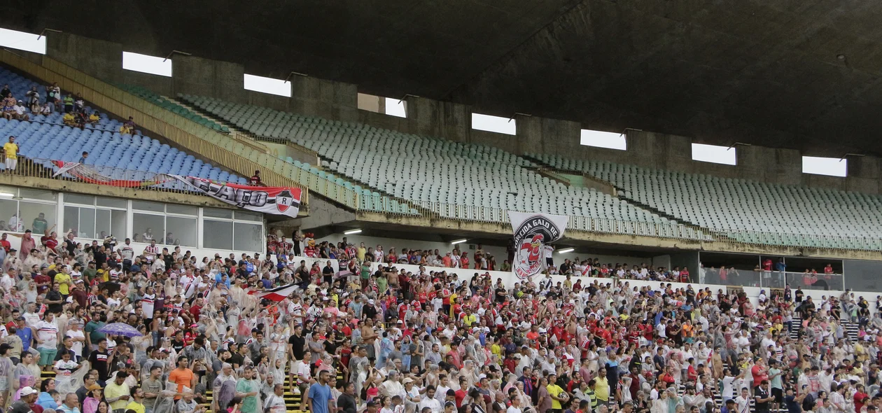 Torcida do River no jogo contra o Bahia pelo Nordestão 2024