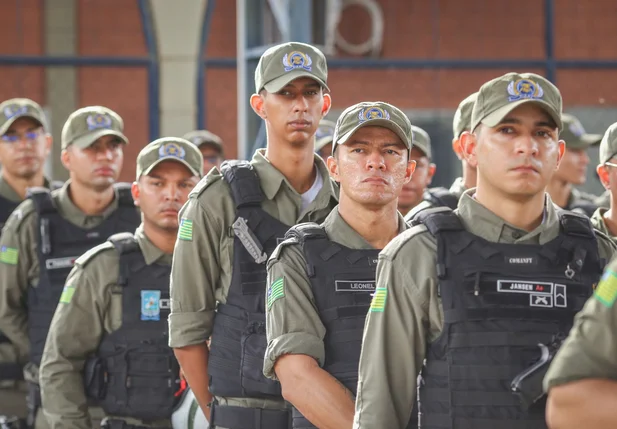 Tropa da Polícia Militar para fazer a segurança dos foliões no Interior do Piauí durante o carnaval