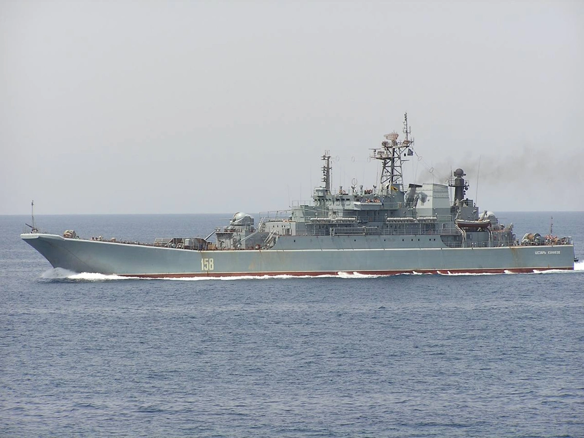 Ucrânia afirma que afundou o navio militar da Rússia no Mar Negro