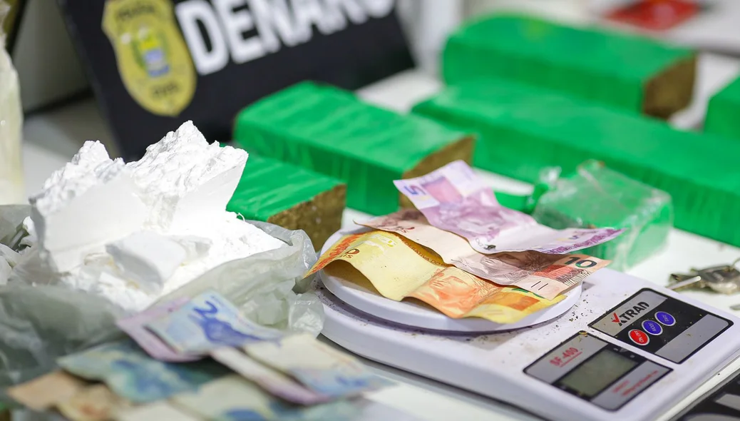 Ação do Denarc culminou em três prisões