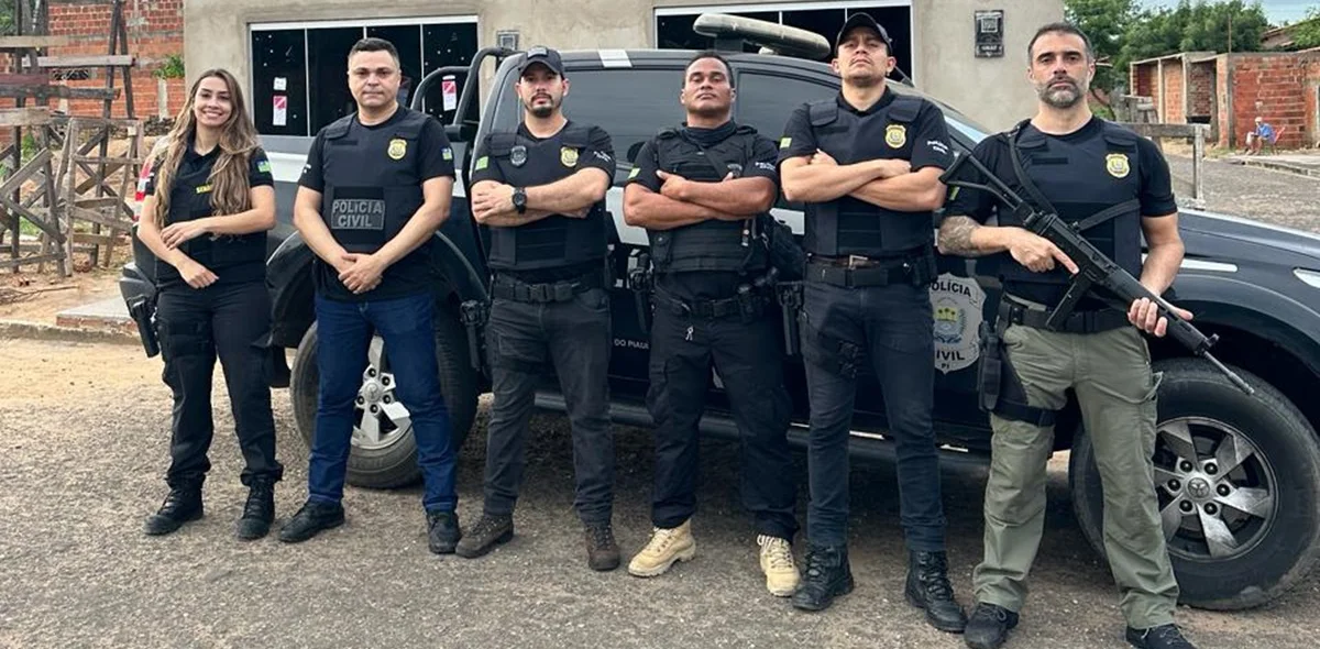 Agentes deram cumprimento a 11 mandados de busca e apreensão