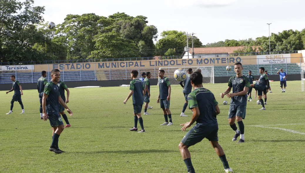 Altos se prepara para jogo contra o Sport