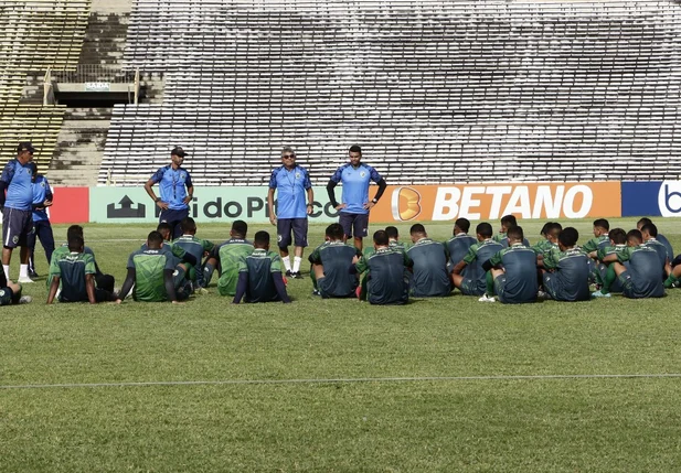 Altos se reapresenta para duelo contra o CBR pela Copa do Nordeste 2024