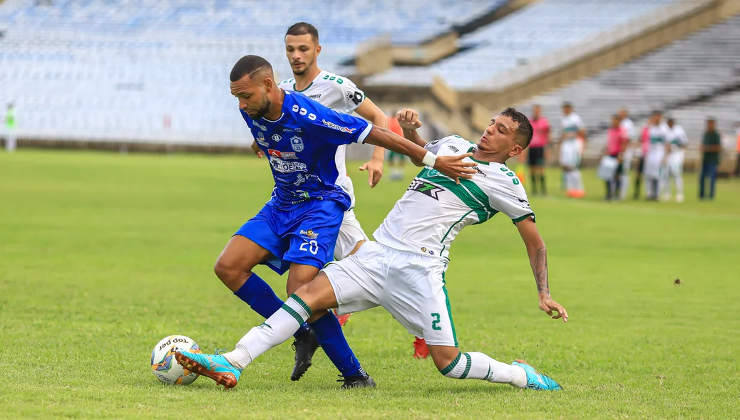 Altos x Oeirense pelo Campeonato Piauiense