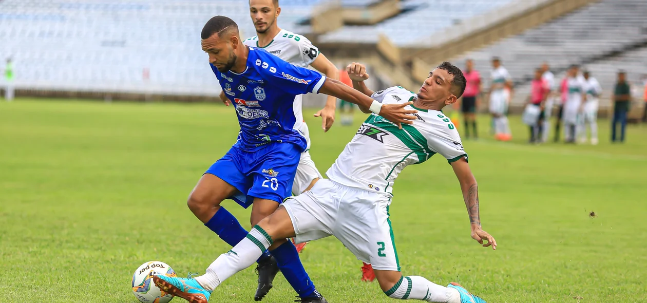 Altos x Oeirense pelo Campeonato Piauiense