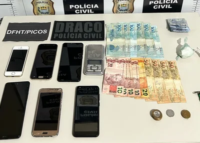 Apreensão realizada pela DFHT de Picos em ação dentro de casa usada como ponto de venda de drogas