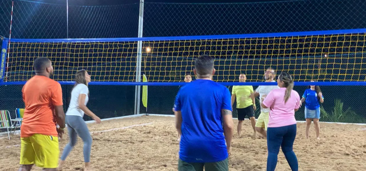 Arena voltada à prática de vôlei e futevôlei