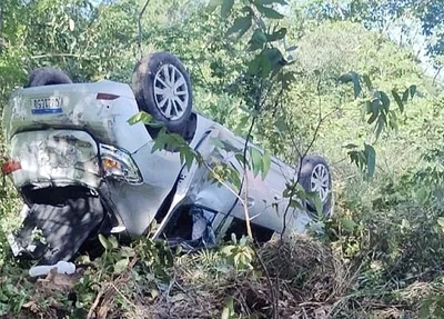 Carro que capotou na BR 343 em Campo Maior
