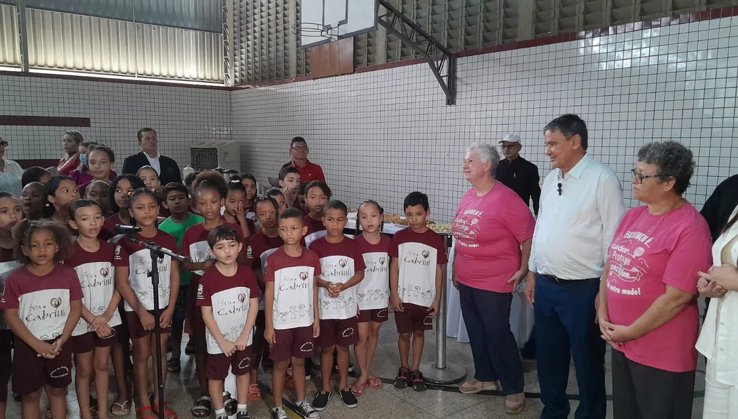 Centro da Juventude Santa Cabrini celebra aniversário do ministro Wellington Dias