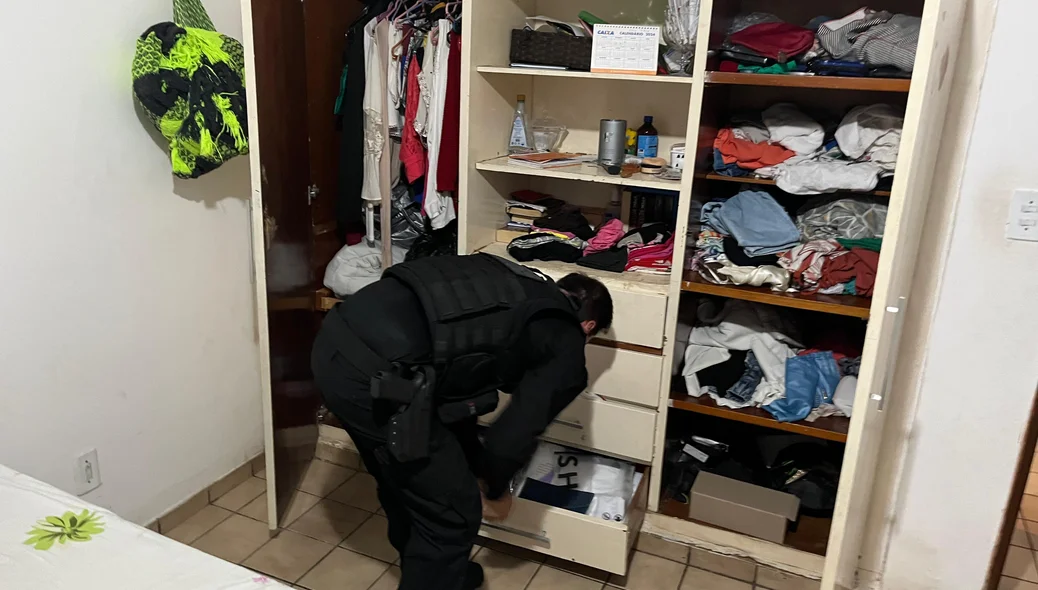 Cumprimento de mandados de busca e apreensão