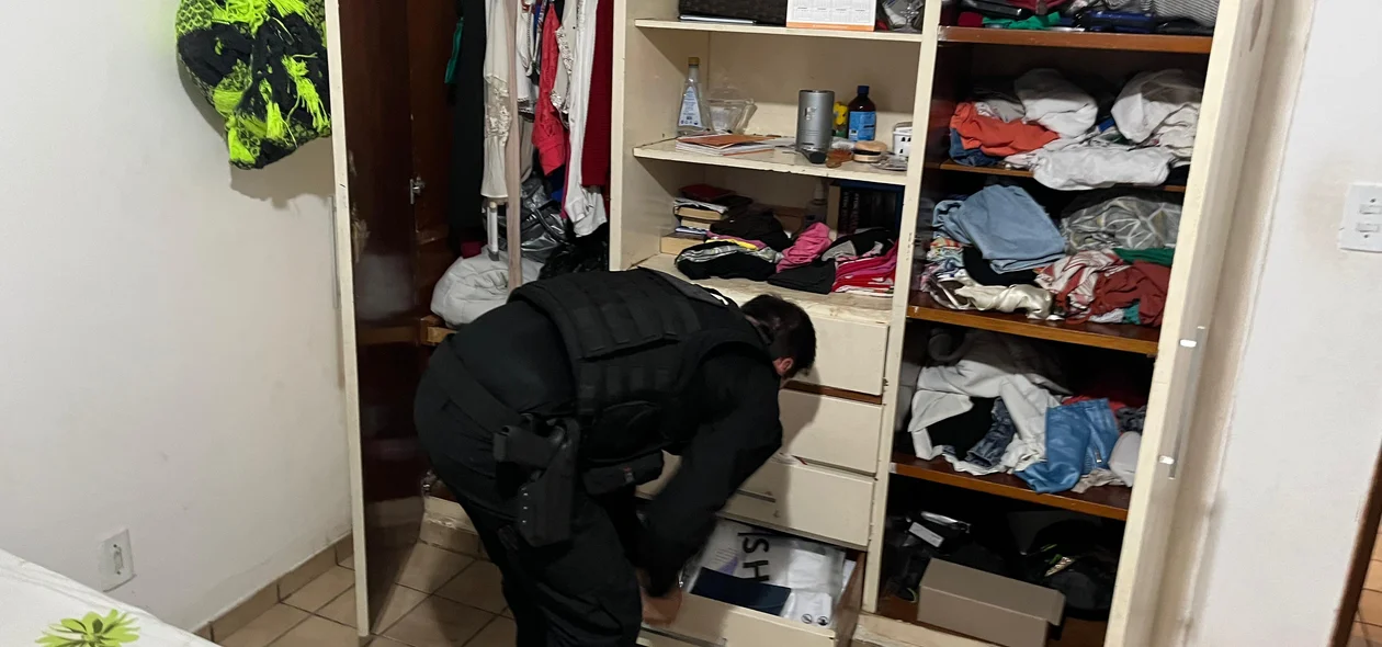 Cumprimento de mandados de busca e apreensão