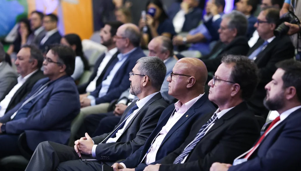 Discussão sobre produção de energias renováveis no Piauí