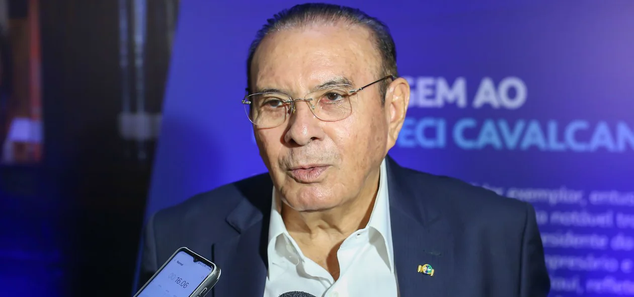 Dr. Valdeci Cavalcante