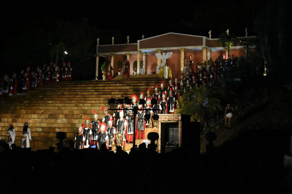 Encenação da Paixão de Cristo em Floriano